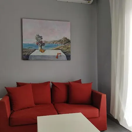 A&b * Néoi Epivátai